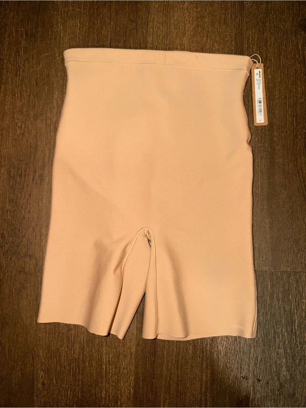 SKIMS Body Zoned Mid Rise Shaping Shorts NWT | Clay | Medium